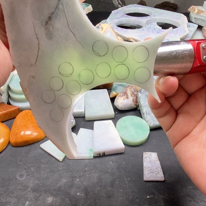 翡翠配石天然缅甸翡翠玉石