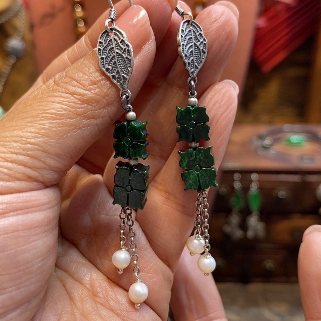 翡翠吊坠(赠链)未镶嵌