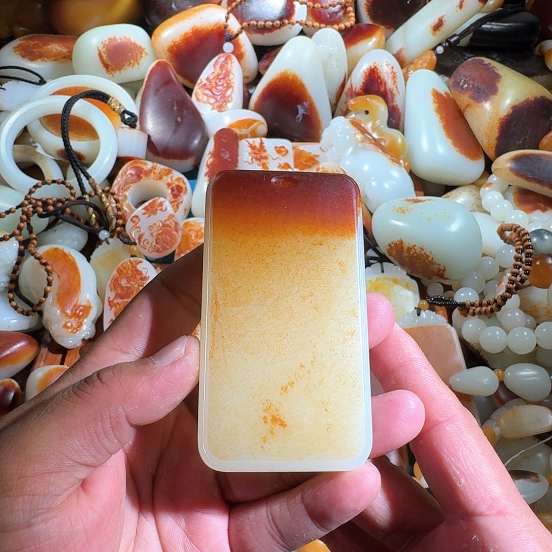 和田玉挂件未镶嵌