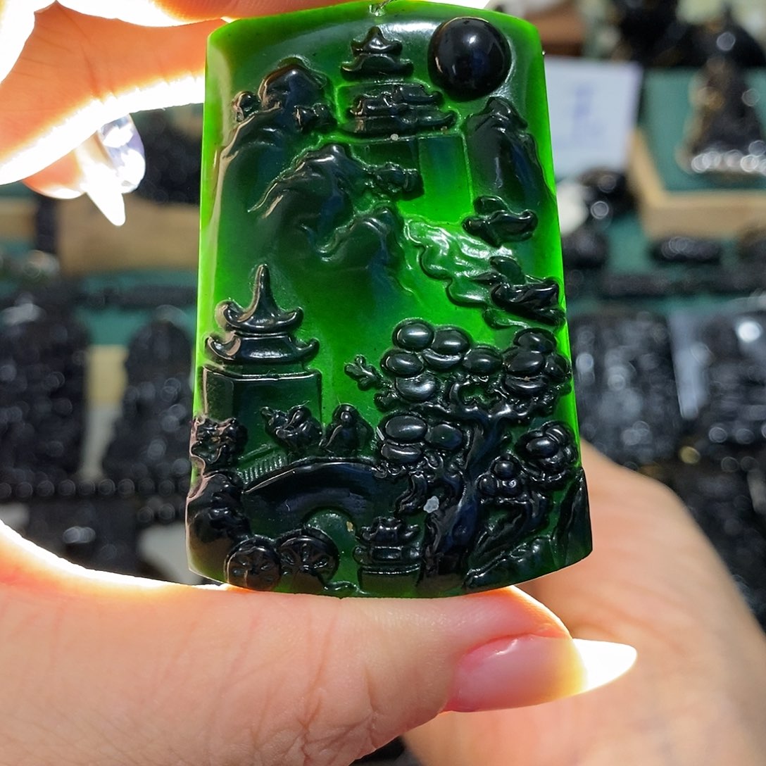 未镶嵌蛇纹石玉颈饰