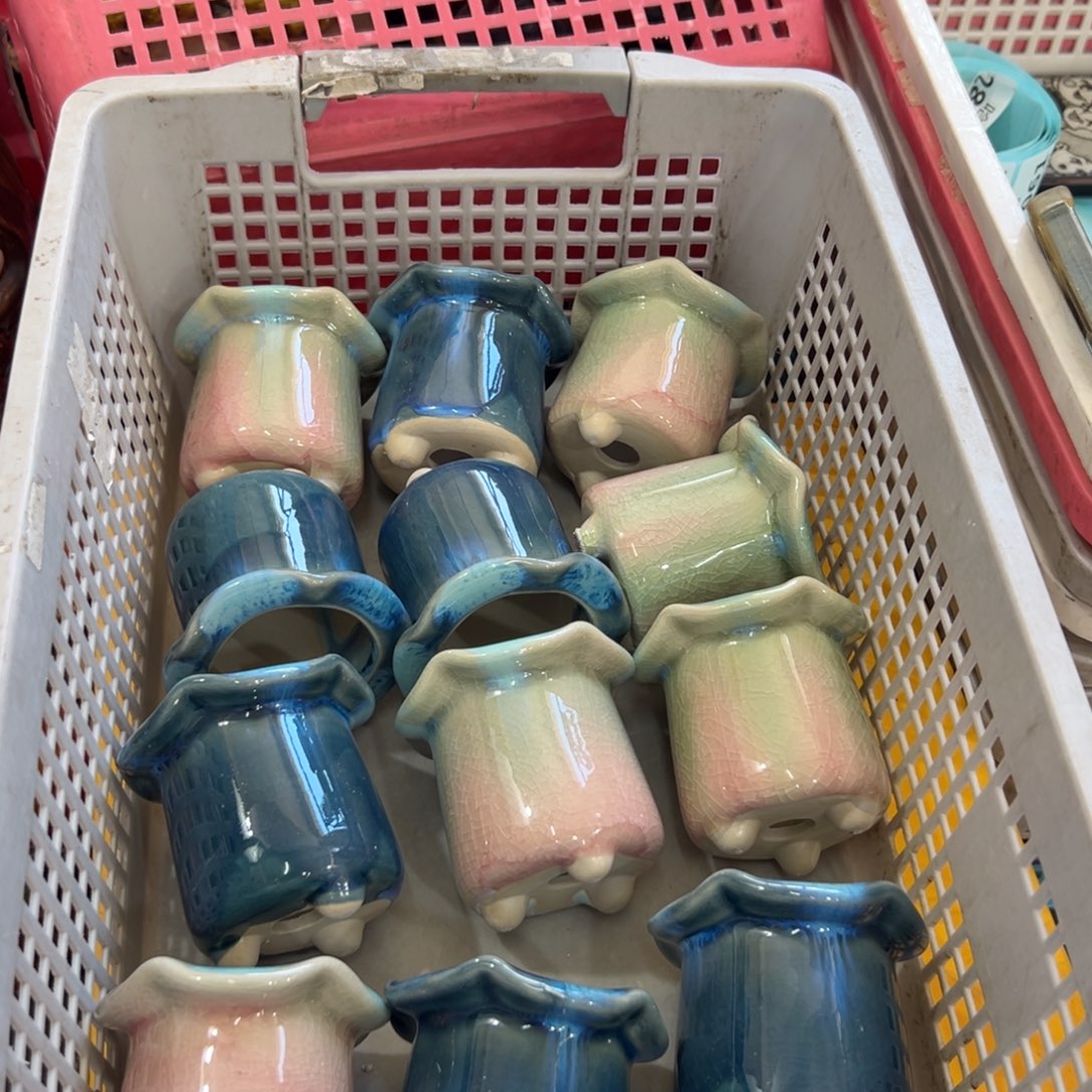 随机12个花盆满20元发货，退款的拉黑