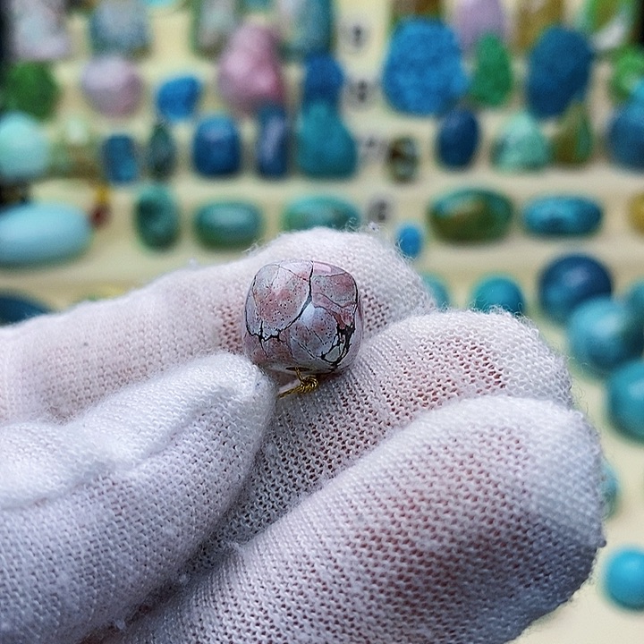 绿松石配饰未镶嵌