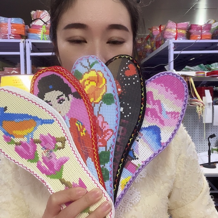 刘***里十字绣鞋垫半成品微瑕光斑5双18