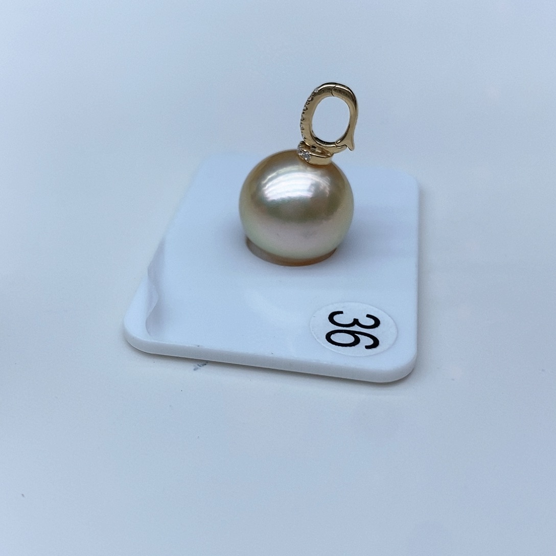 海水珍珠颈饰18K金镶嵌