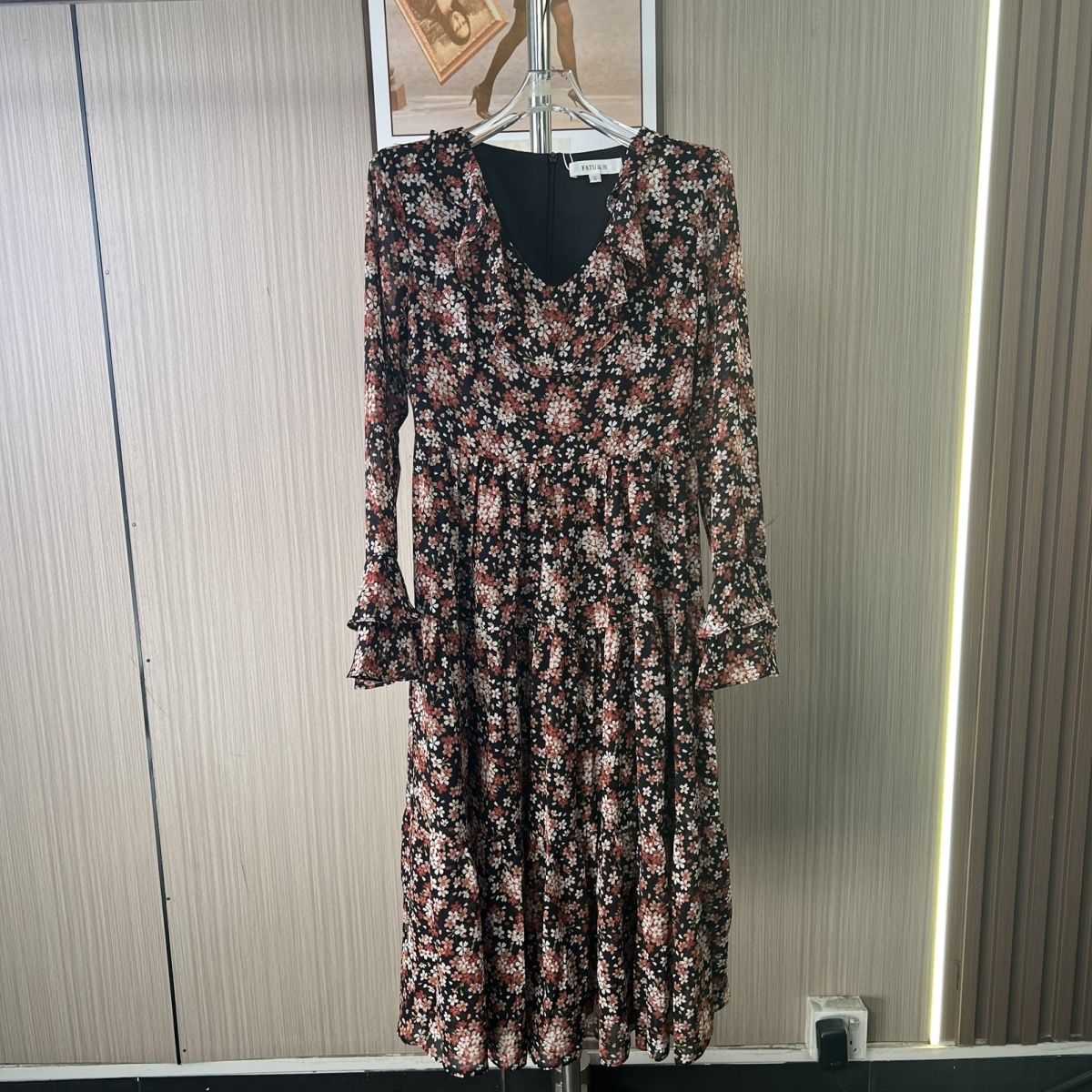 111-91春装新款收腰时尚长袖连衣裙碎花裙子