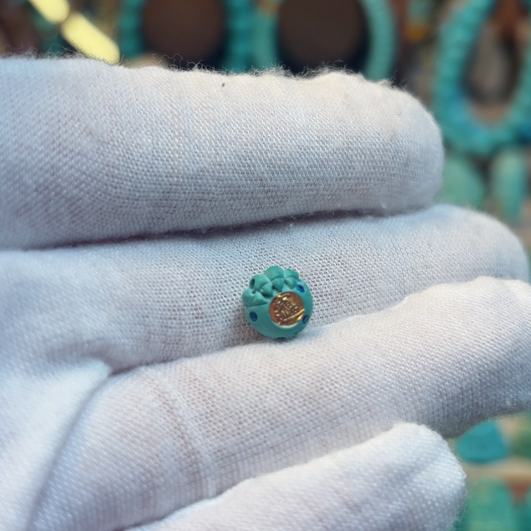 绿松石配饰未镶嵌