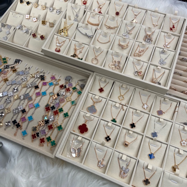 铜合金仿珍珠项链 003新款小众百搭四叶草项链女时尚锁骨链合集