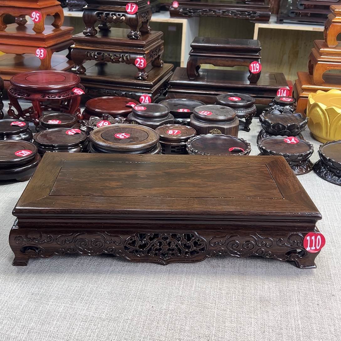 红木底座精雕工艺品