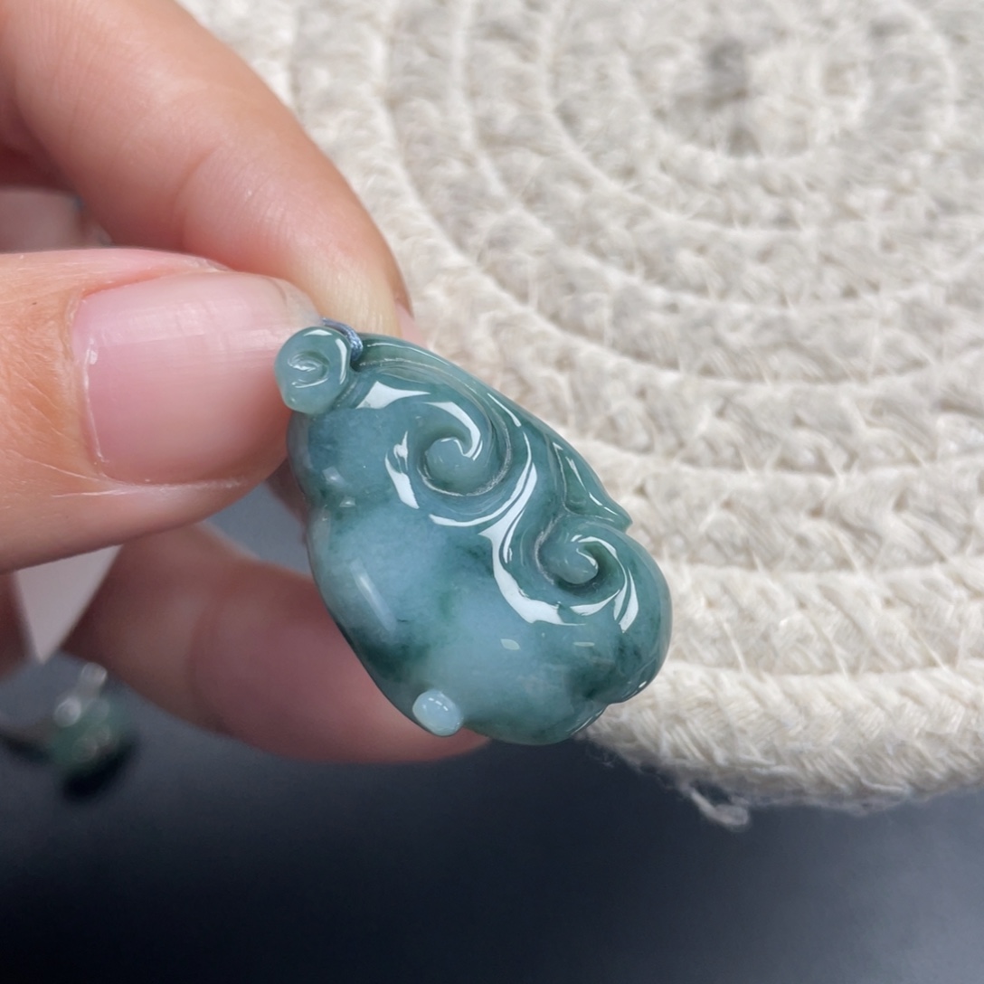 翡翠未镶嵌颈饰天然A货缅甸翡翠