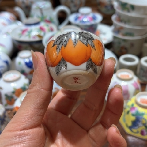 手绘茶杯盖碗壶承陶瓷