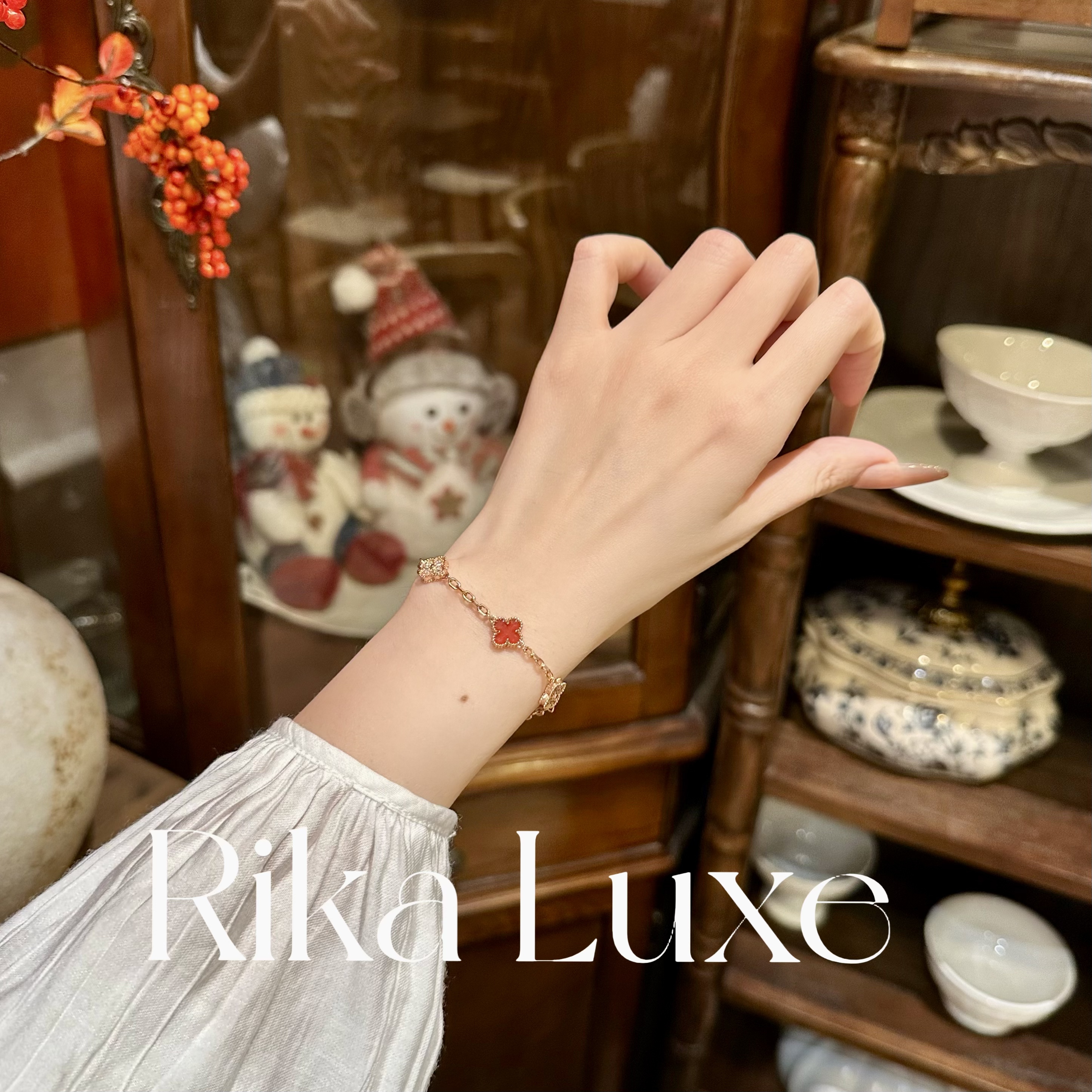 铜合金手链 镀K金高定迷你红花系列 轻奢气质时尚百搭不掉色手链