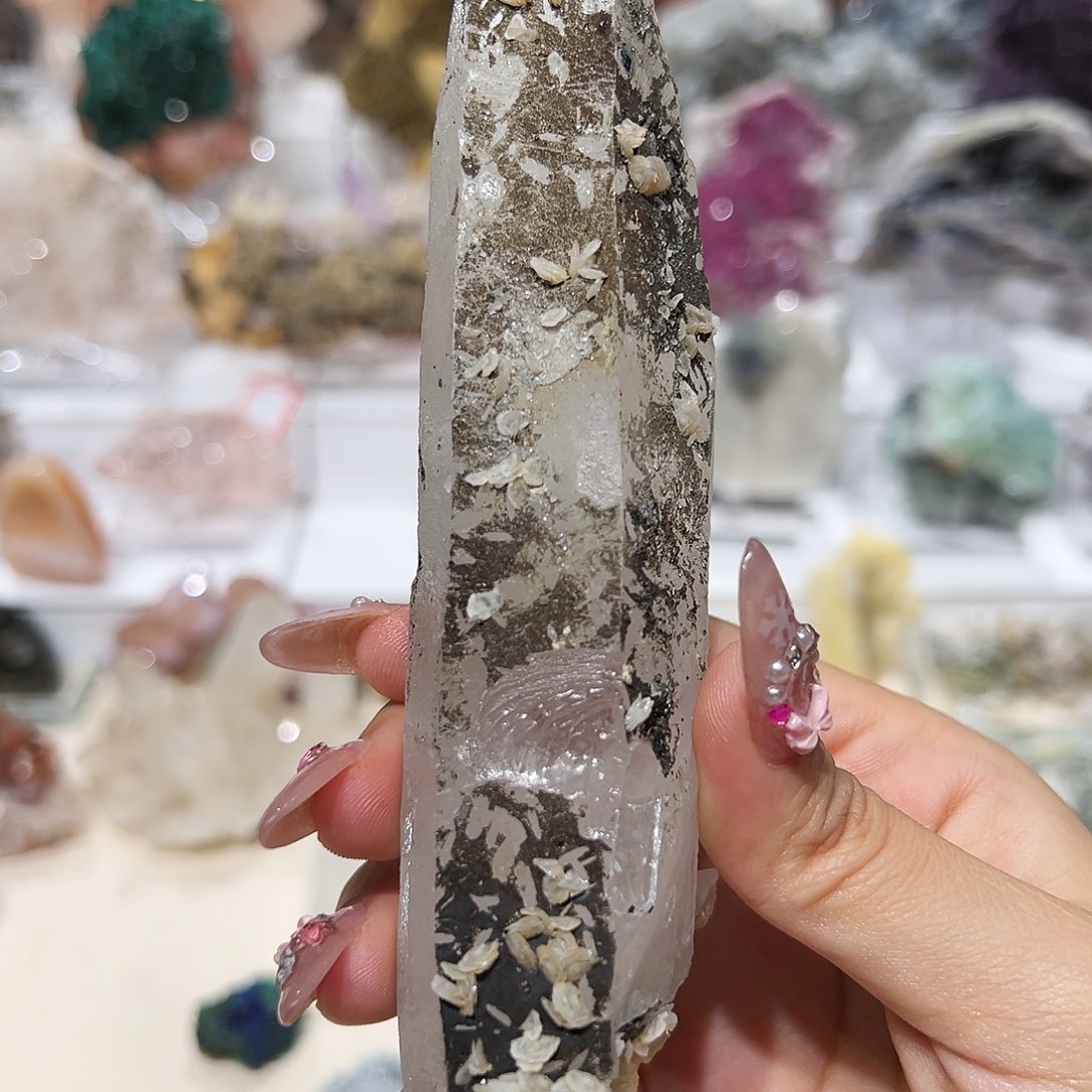 石材内蒙黄白水晶