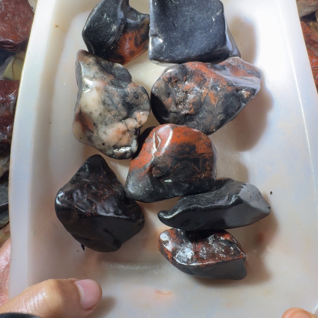 溜****寿山石899889989999