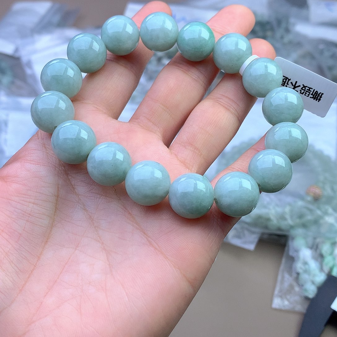 未镶嵌手串定制翡翠