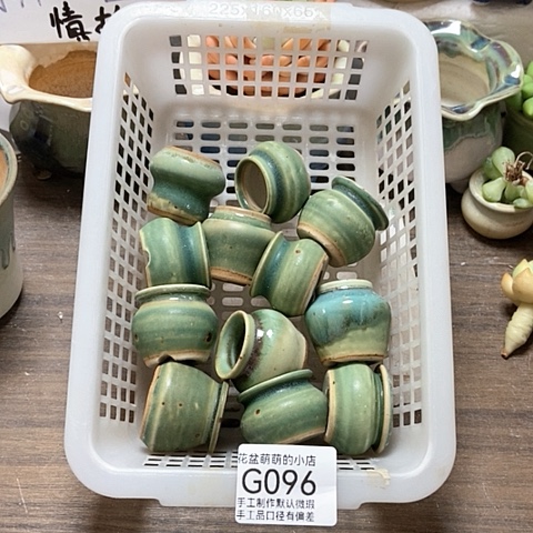 紫砂花盆096微瑕品口径2到3左右