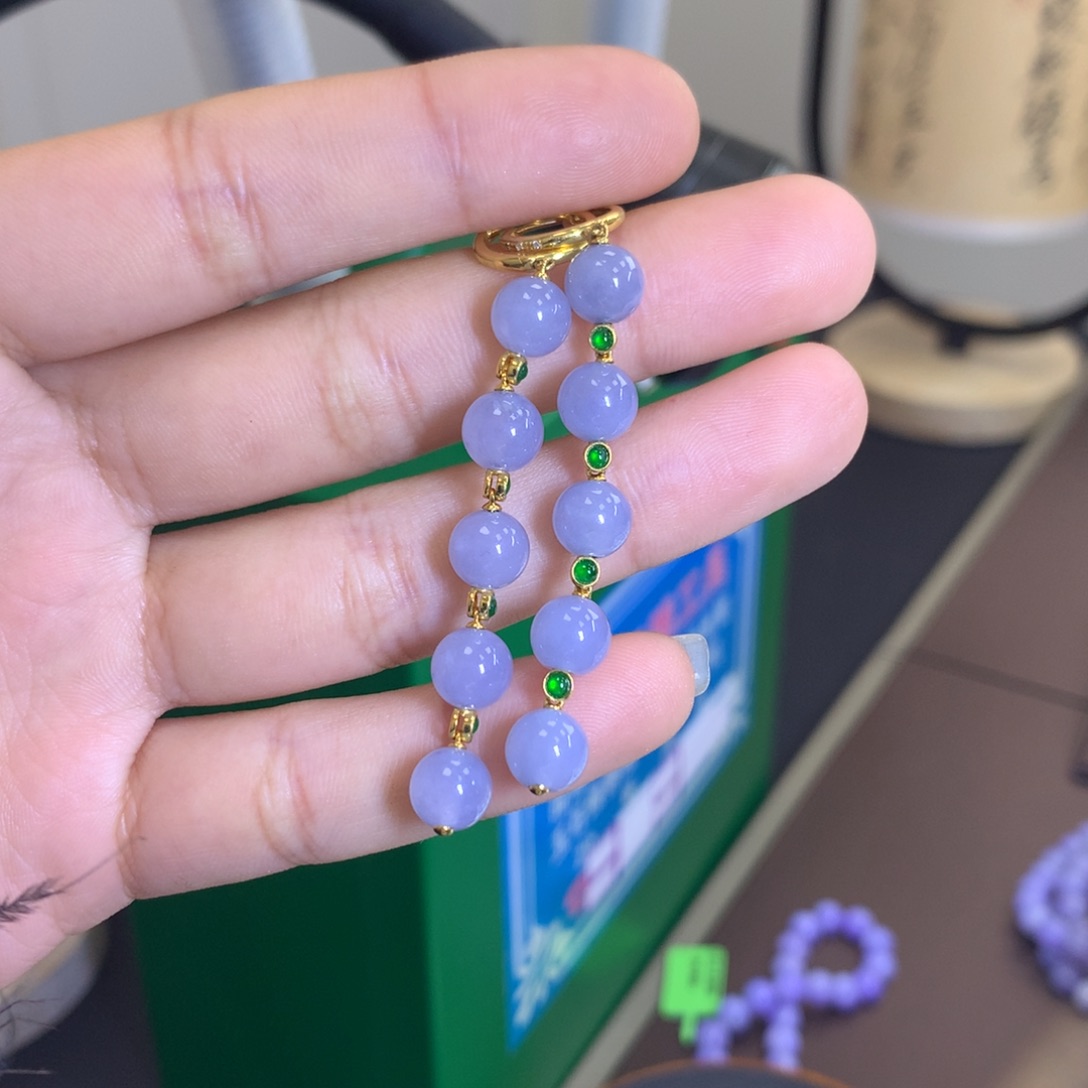 翡翠颈饰18K金镶嵌翡翠