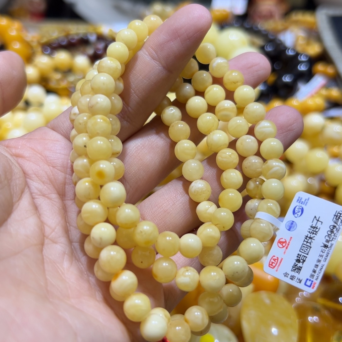 琥珀珠宝奇石未镶嵌