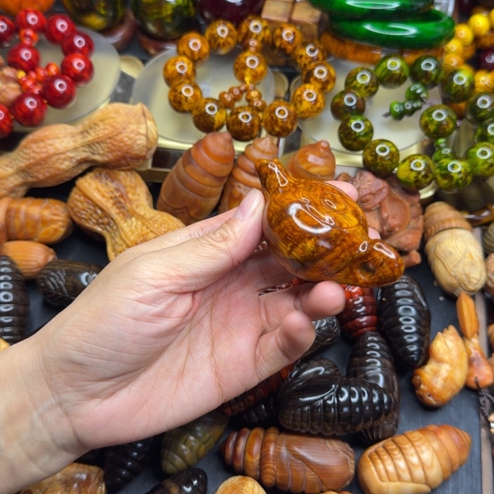 松木琥珀木文玩手串