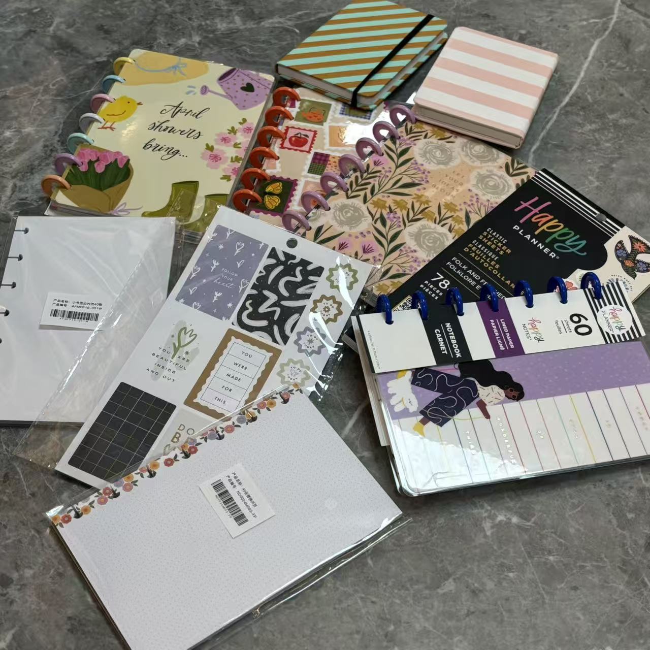 happy  福利组合  27日晚 本册