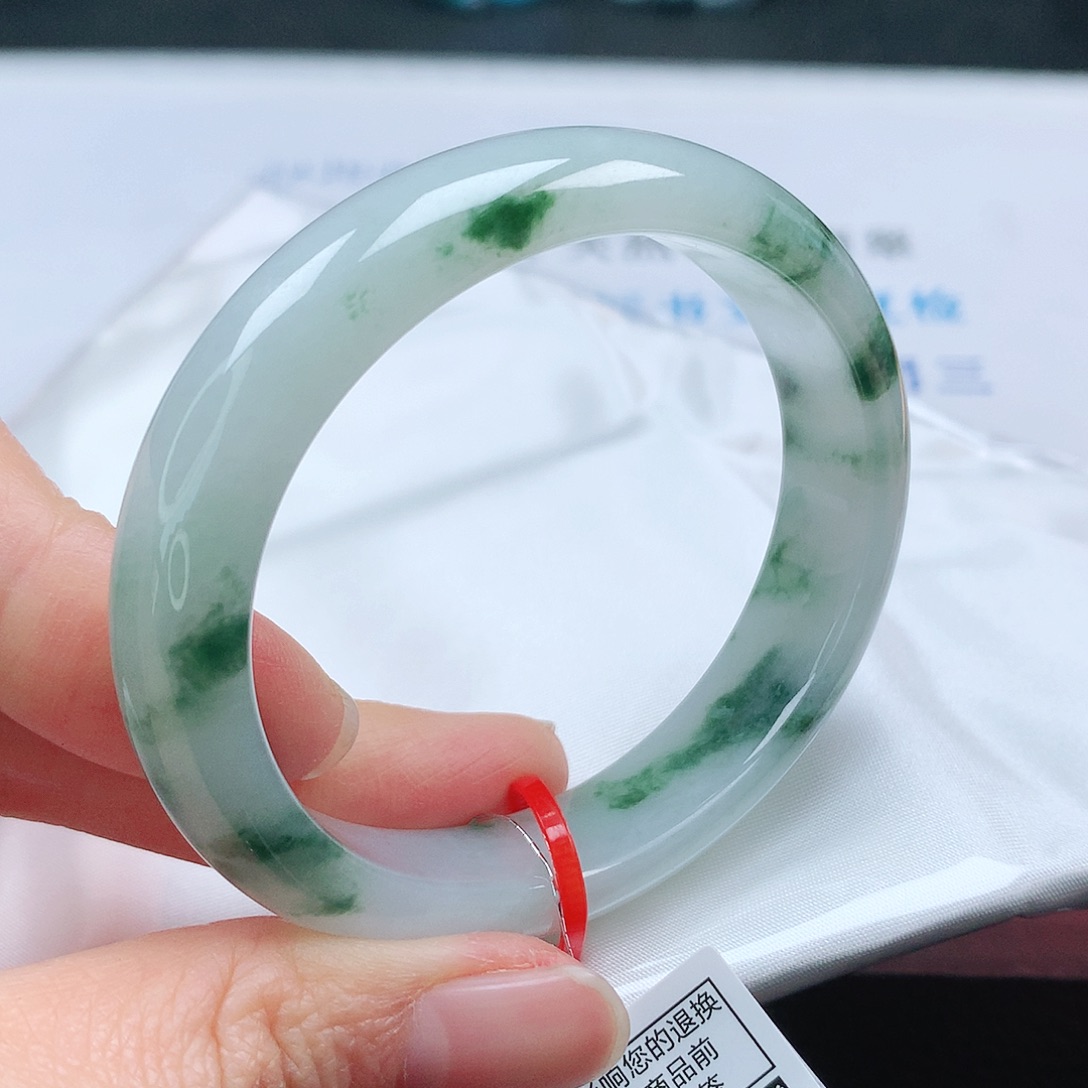 翡翠手镯（贵妃镯）未镶嵌54贵