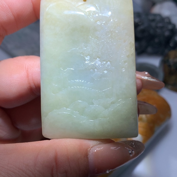 翡翠未镶嵌颈饰保真天然A货翡翠