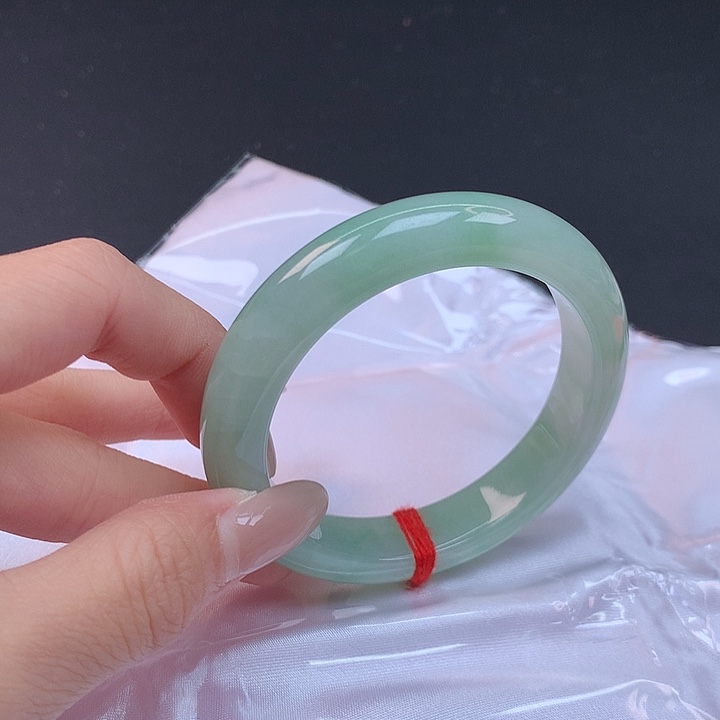 翡翠未镶嵌手镯53