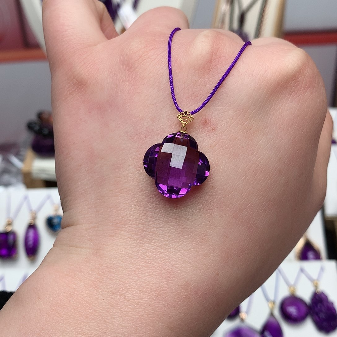 紫晶吊坠(赠链)18K金镶嵌