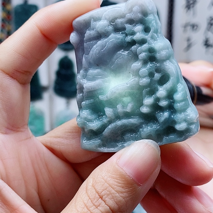 翡翠未镶嵌颈饰翡翠