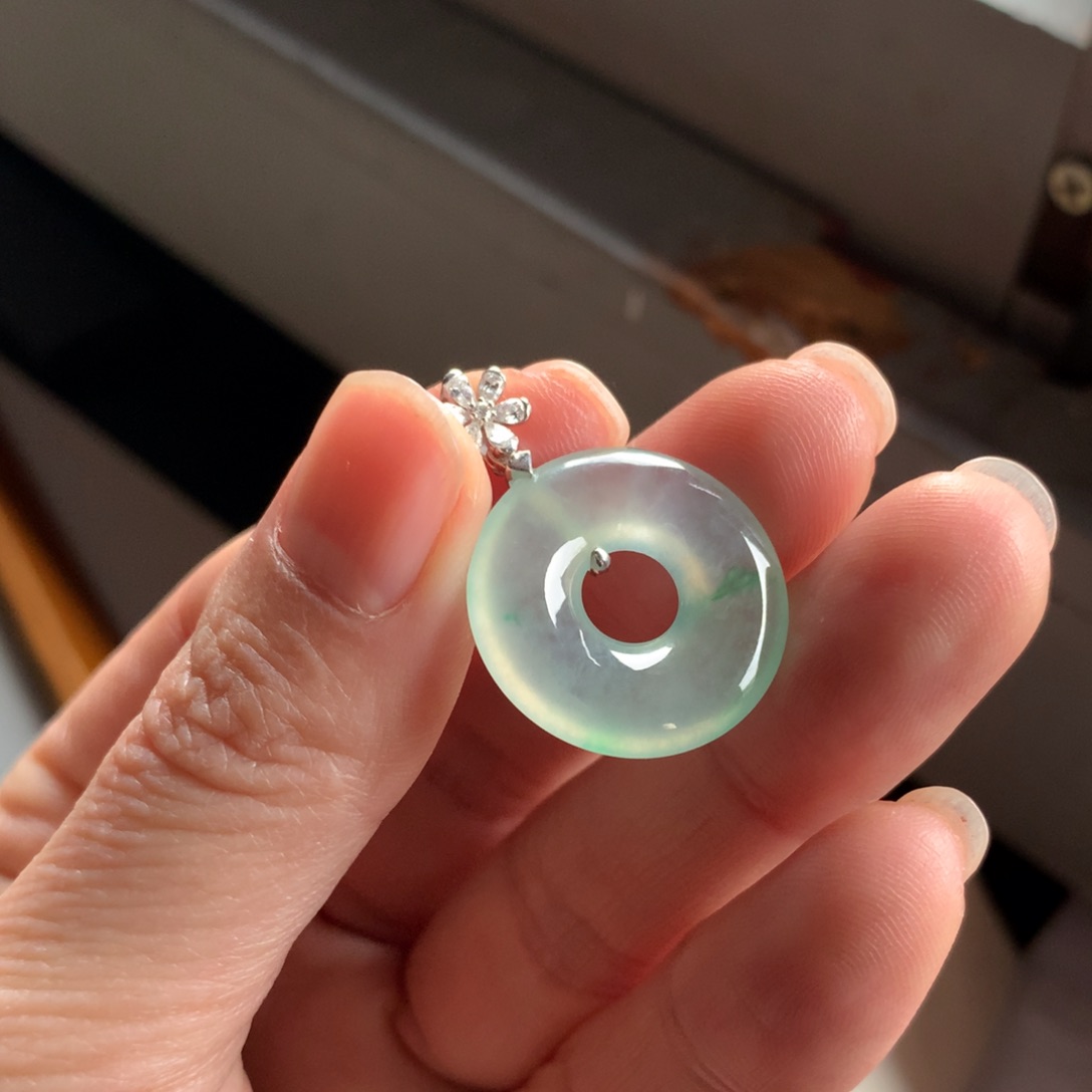 翡翠颈饰18K金镶嵌天然缅甸翡翠吊坠21.5-4.8