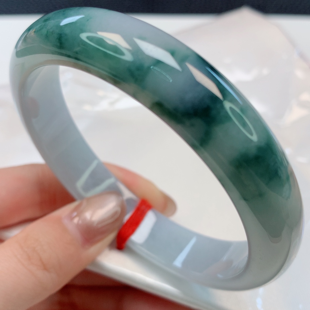 【闪购商品】翡翠手镯未镶嵌62圈