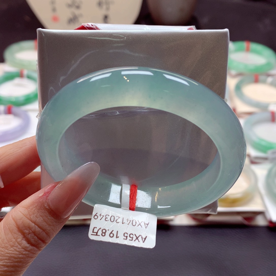 翡翠手镯未镶嵌正圈55.5（23号）89