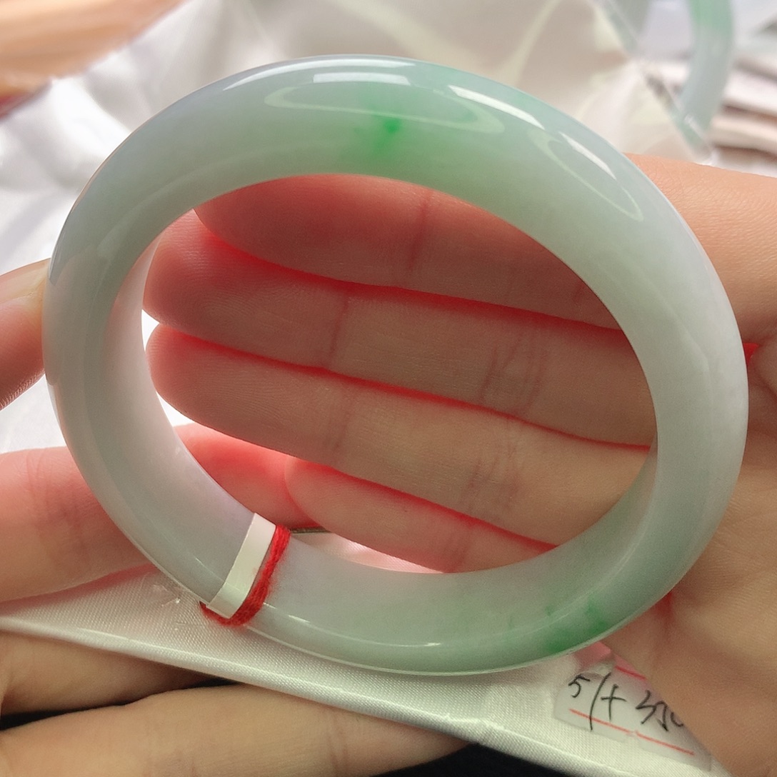 翡翠未镶嵌手镯缅甸5758完美