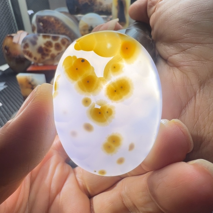 未镶嵌玛瑙/玉髓珠宝奇石