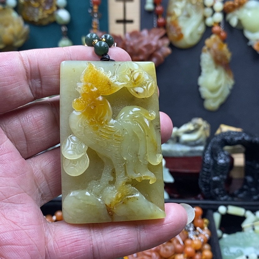 【闪购商品】蛇纹石玉吊坠未镶嵌