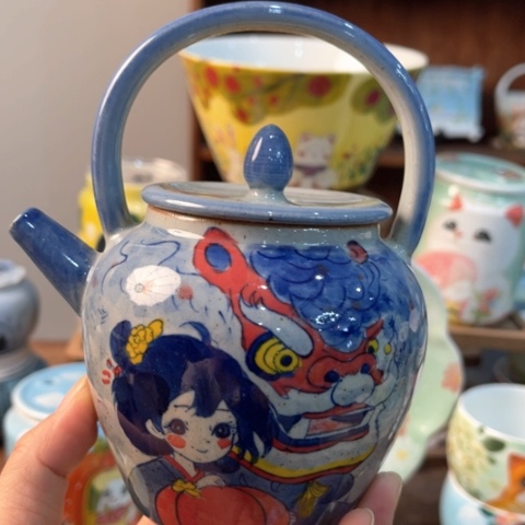 炉景德镇釉下手绘陶瓷 