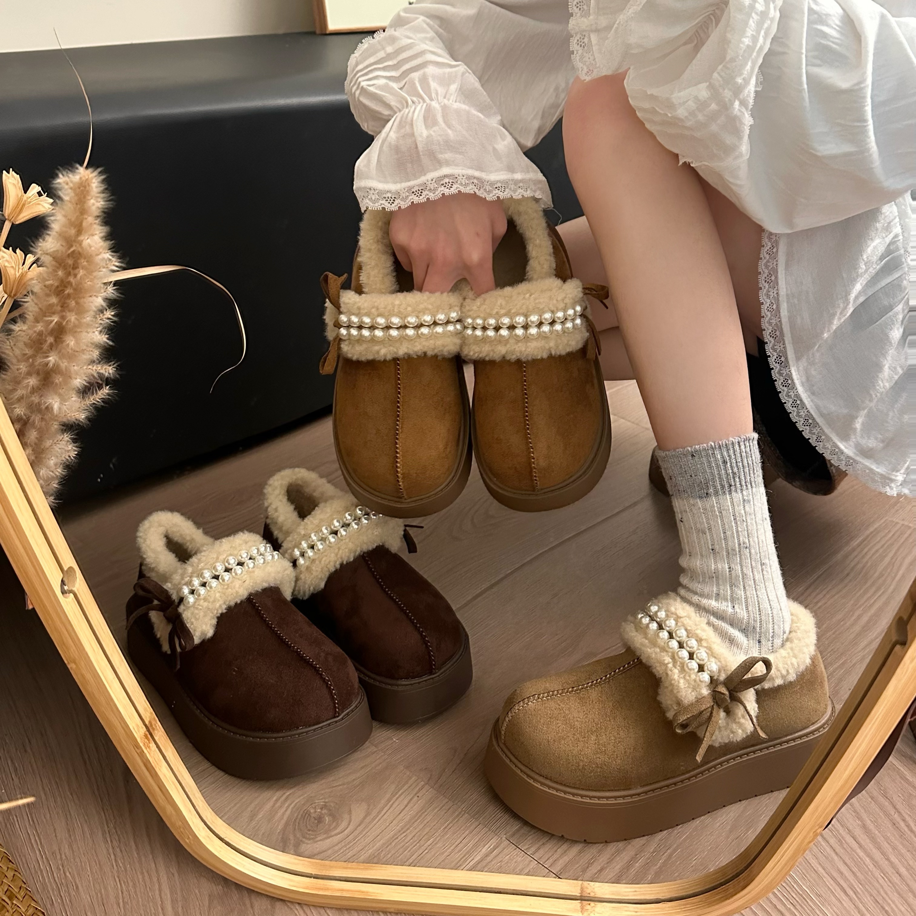 棉鞋女冬季保暖串珠蝴蝶结一脚蹬2025冬季新款百搭增高外穿勃肯鞋
