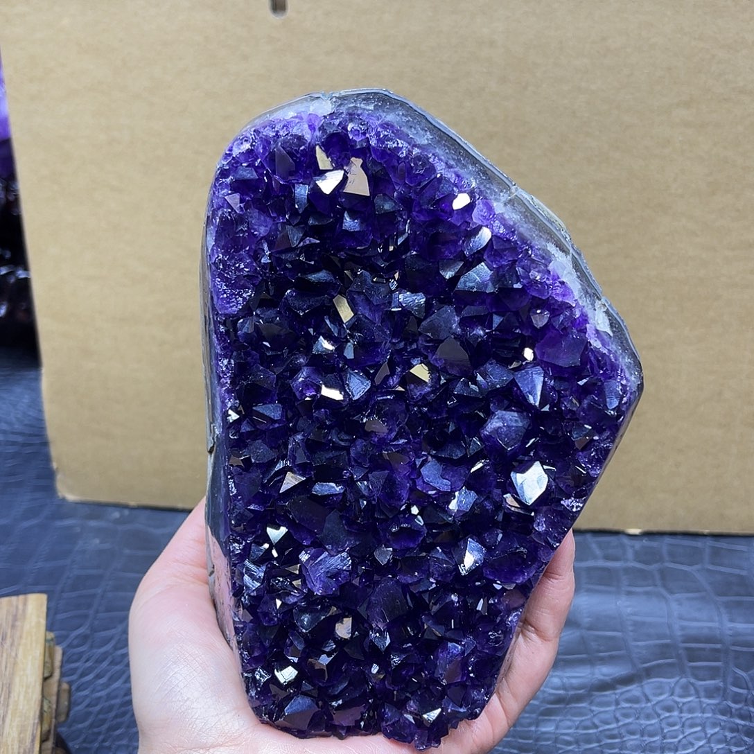 阴***³紫晶大型摆件（非配饰）未镶嵌