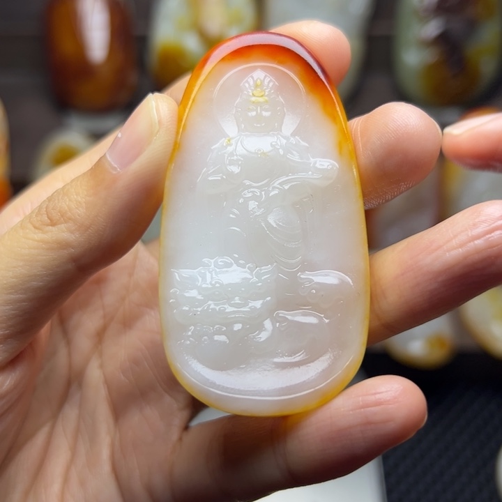 海***哥和田玉未镶嵌颈饰