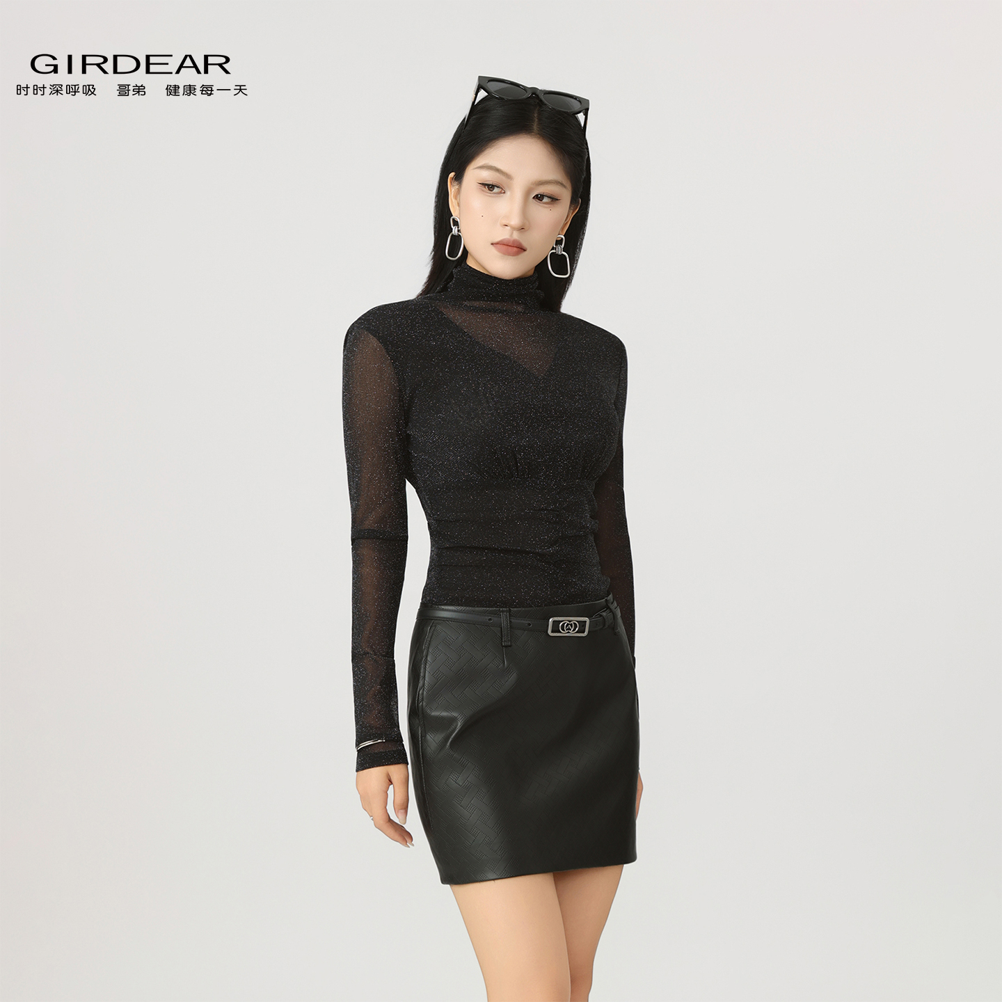 GIRDEAR/哥弟纯欲慵懒时尚修身显瘦网纱高领打底长袖T恤秋130107