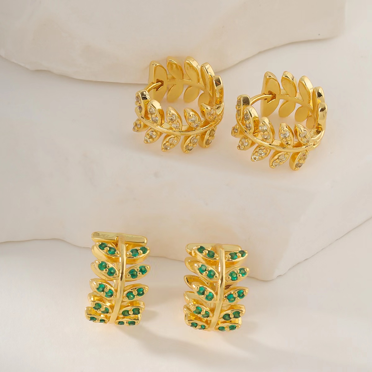 纯铜锆石耳饰 小众设计精致树叶轻奢风圆形微镶耳环百搭时尚