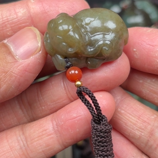 和田玉吊坠未镶嵌