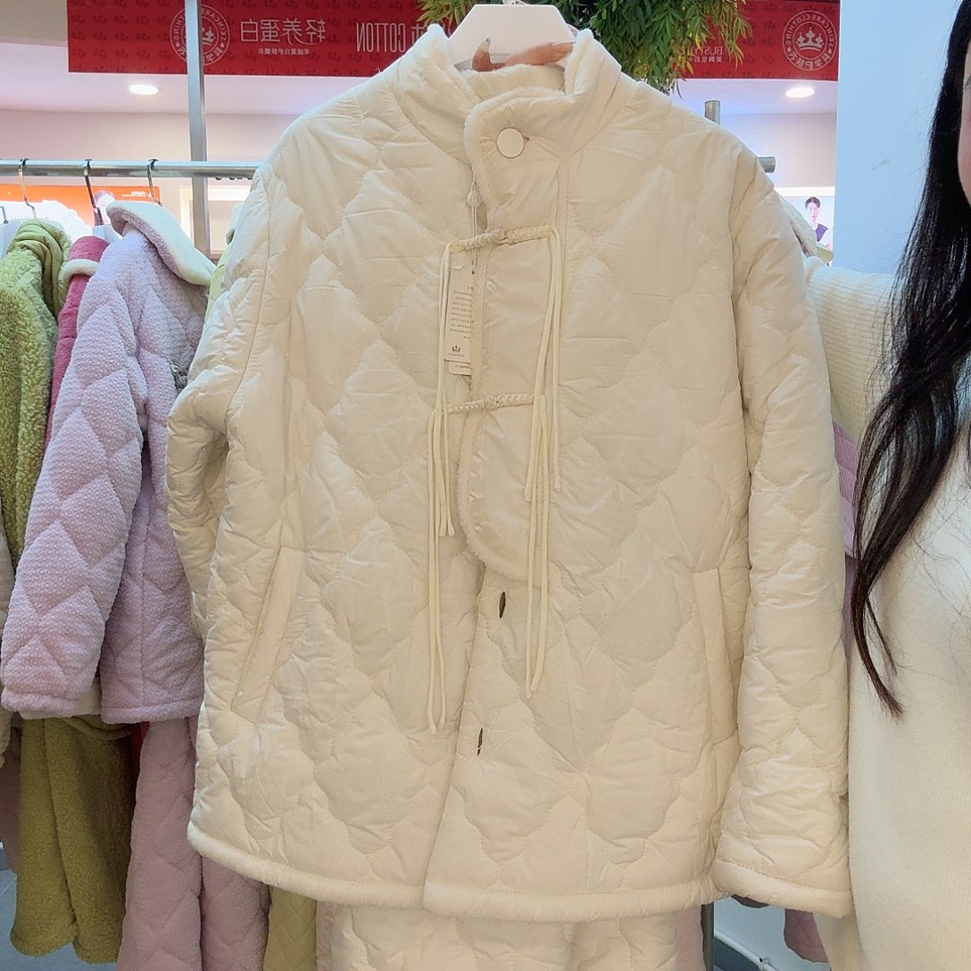 K***a三醋酯纤维FA3003 奶白 L码