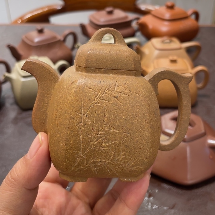 葡****紫砂茶壶福临八方手工刻绘，不退