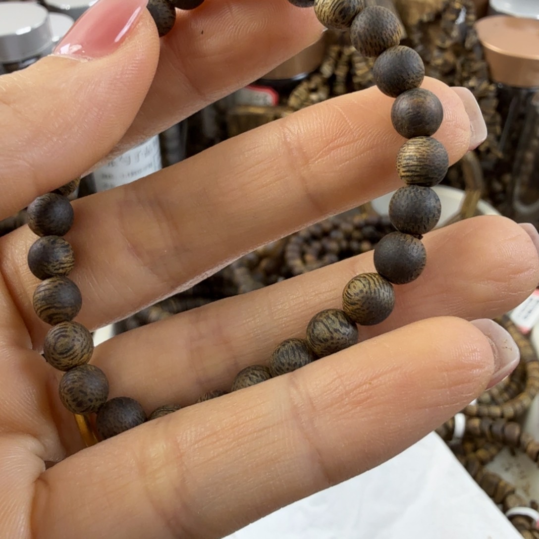 沉香沉香碎屑海奇楠沉香张勺0.6单圈27颗3.8克