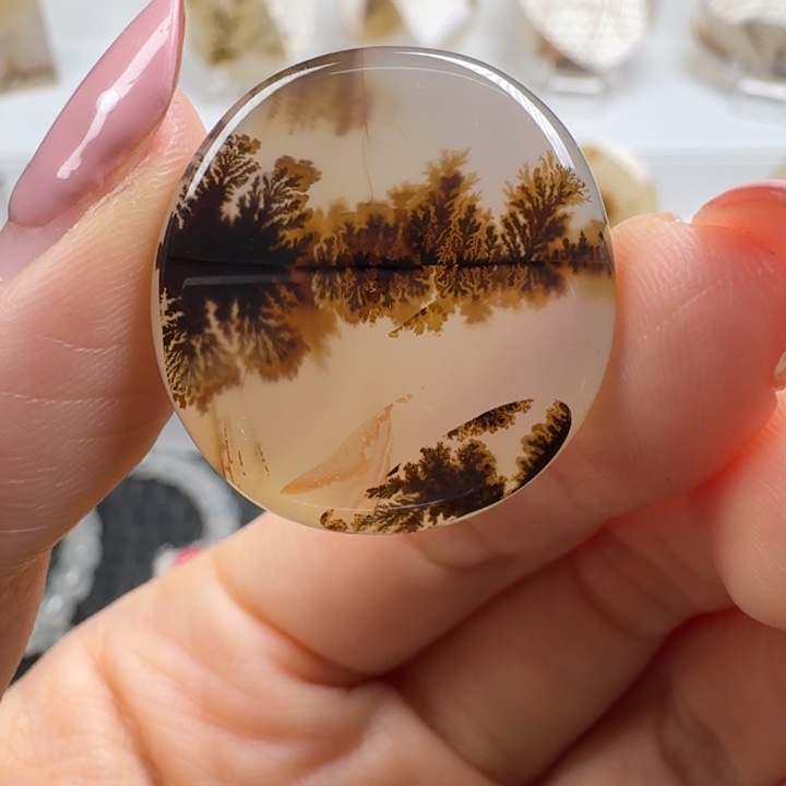 玛瑙/玉髓未镶嵌珠宝奇石