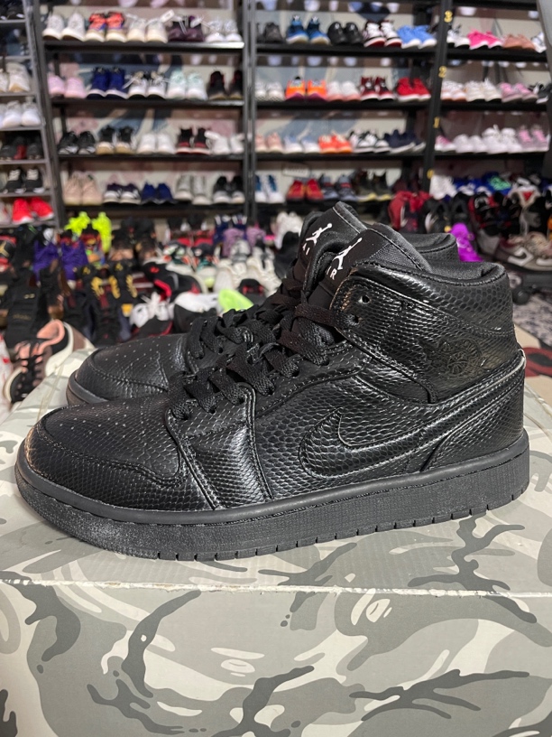 95新 AIR JORDAN 40.5码255/Air Jordan 1 复古休闲鞋 蛇鳞纹 