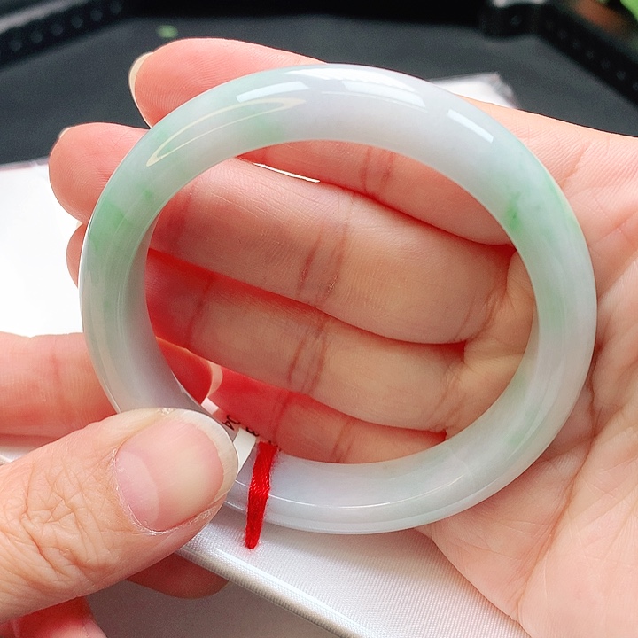 翡翠手镯未镶嵌手镯55