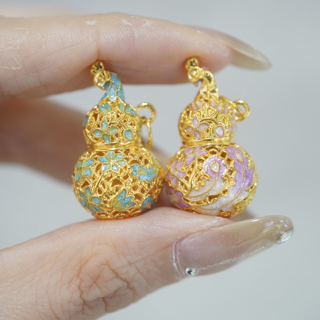 【卡奢珠宝】足金999孔雀葫芦吊坠卡27X15mm多样性发货1件卡26X15mm