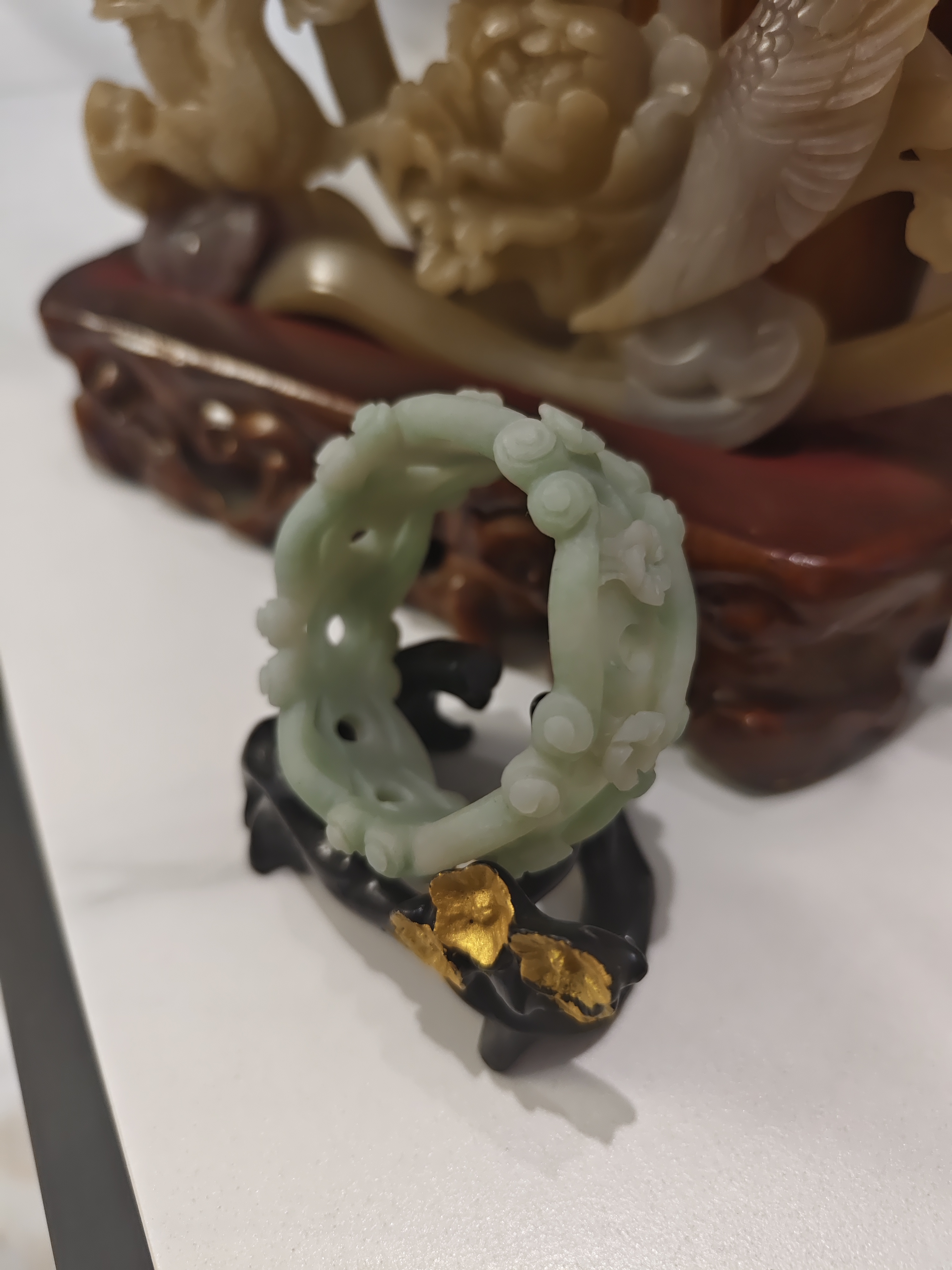 手工雕刻玉石手镯