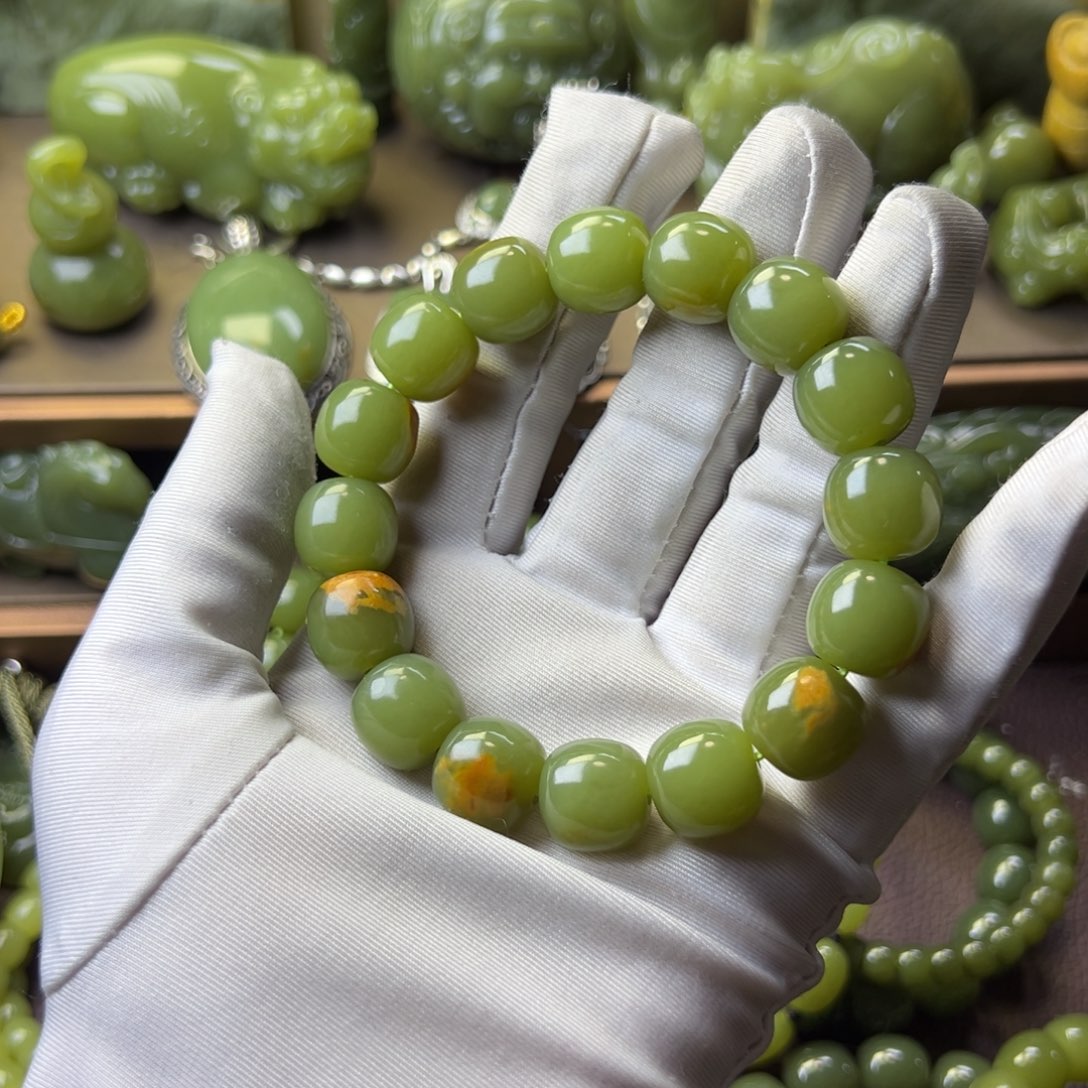 岫岩老玉（透闪石质玉）手串未镶嵌甜***言